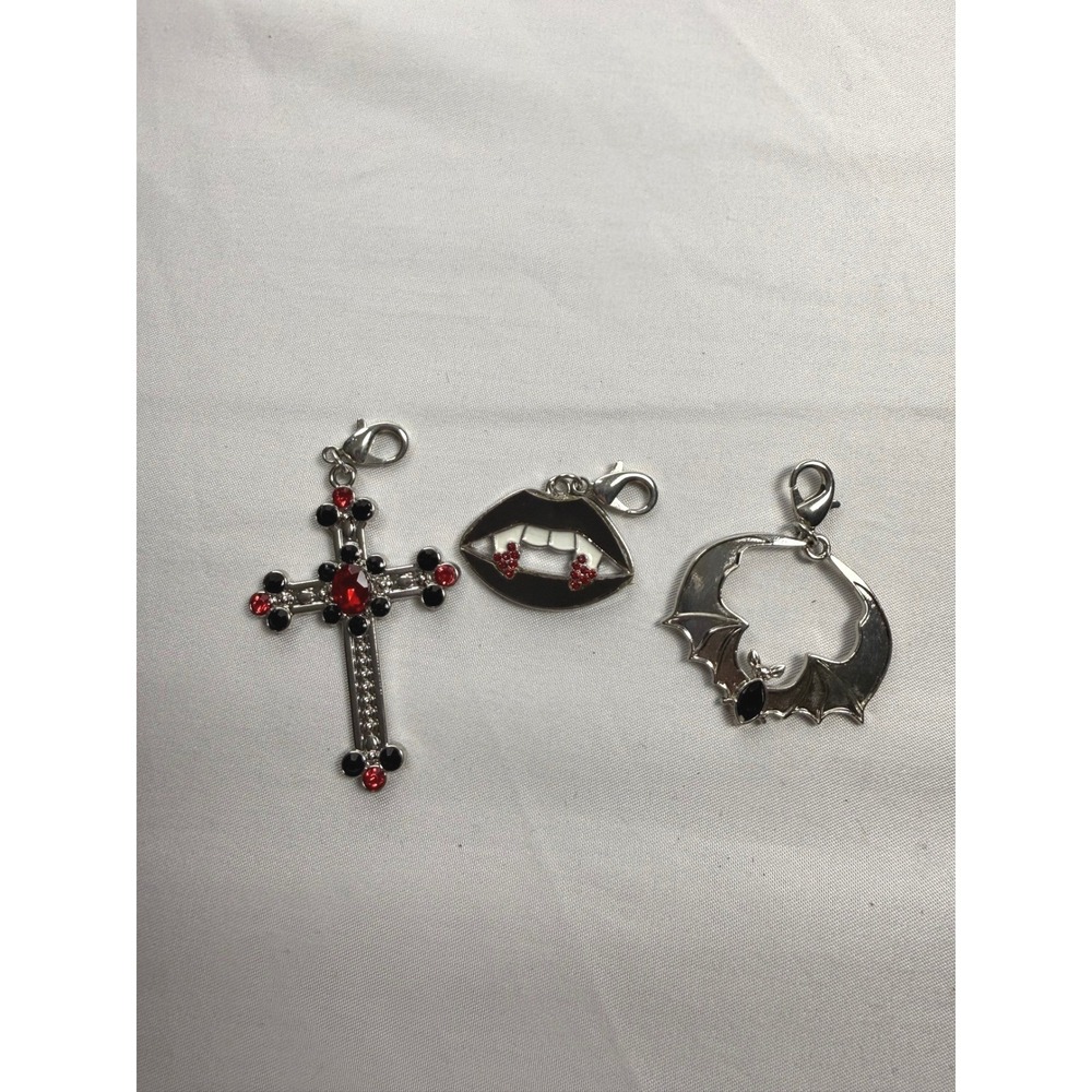 Gothic Halloween Vampire Bat Cross Charm Lot Red Black Rhinestone